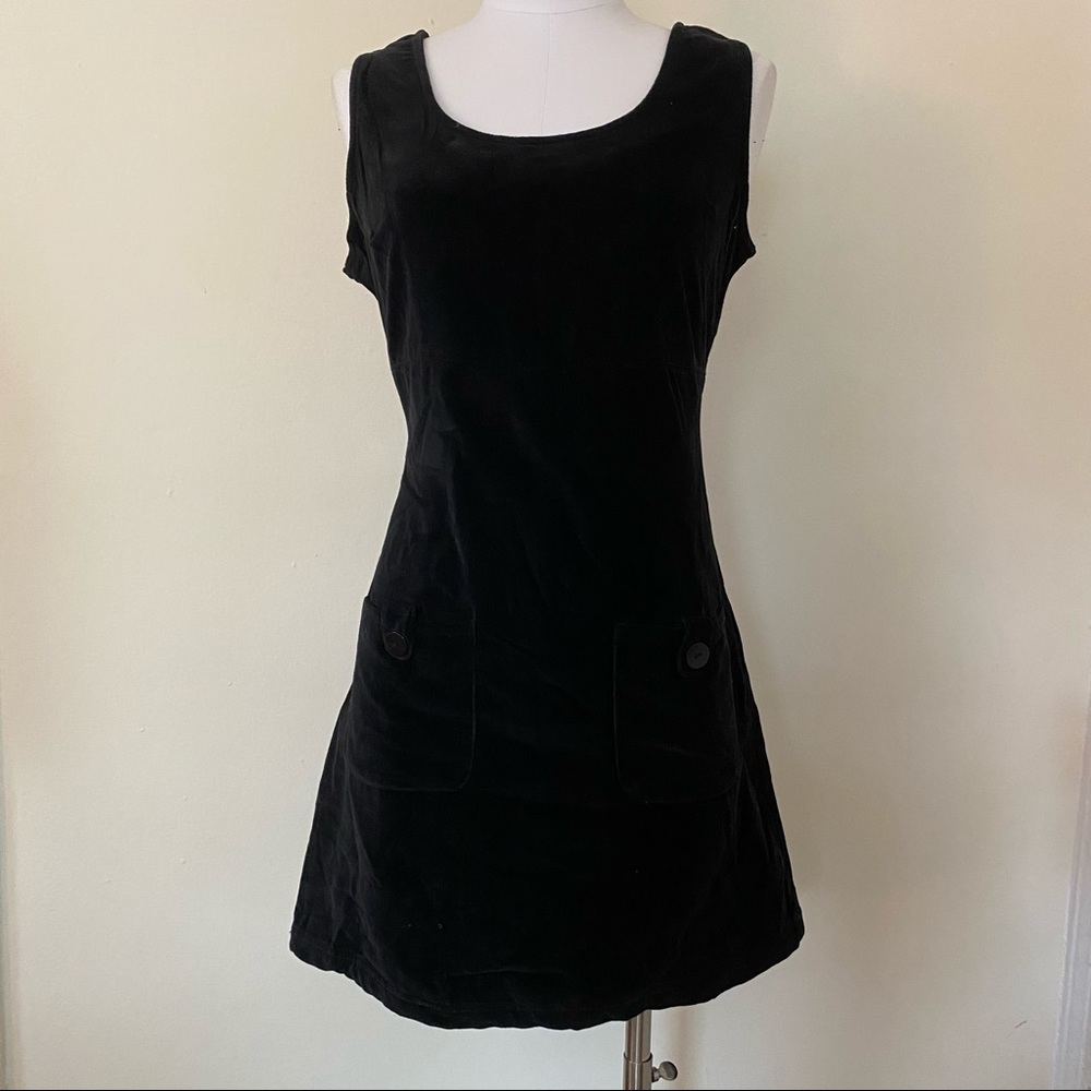 Black cotton dress